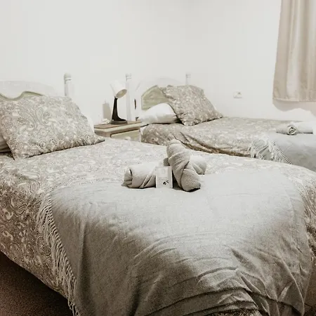 Casa Costas, Maretas *